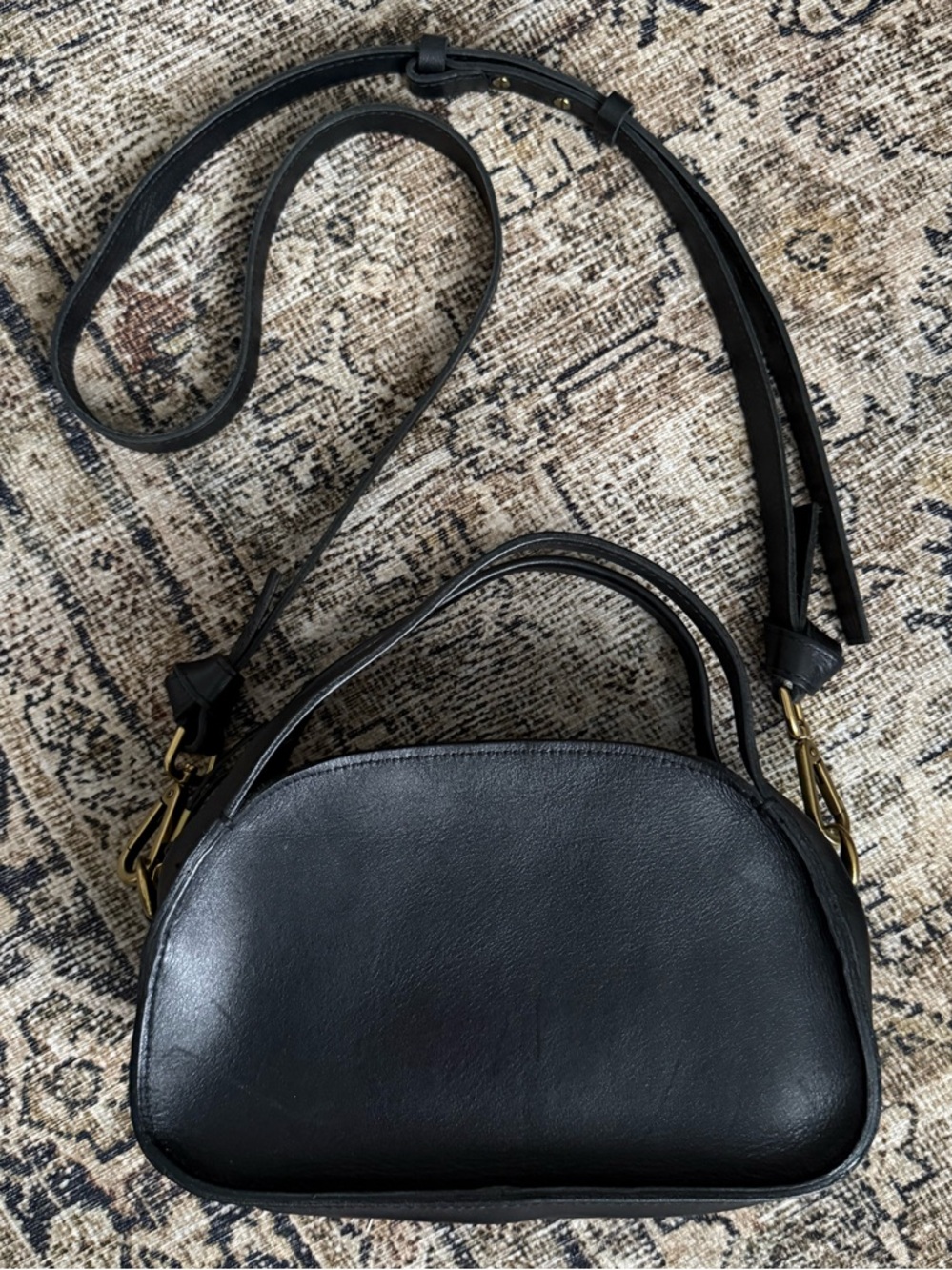 Excellent Condition! Madewell Sydney Zip-top Crossbody Bag in Black